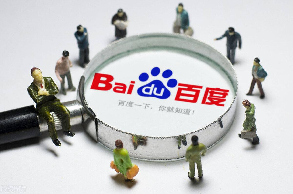 刘冲踩到刘亦菲裙子